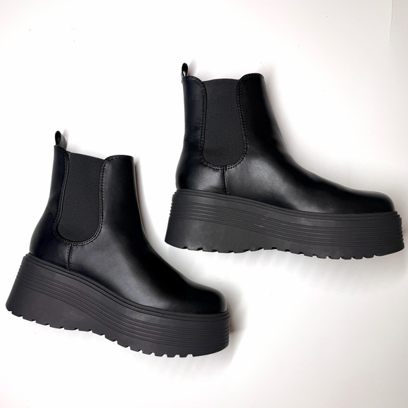 Nine West George Women's Platform Chelsea Black Boots Size- 8 M - Picture 8 of 9